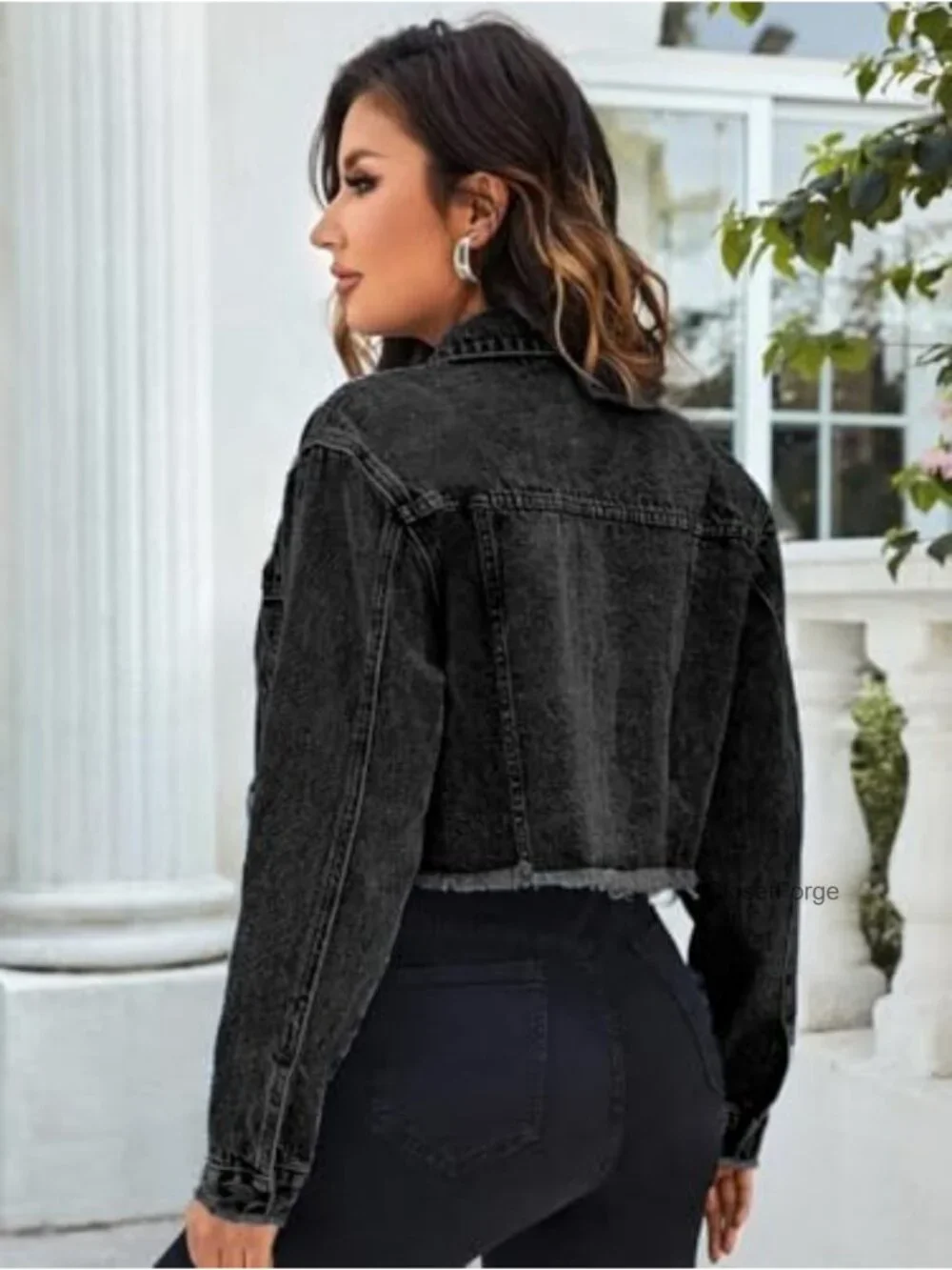 Cropped Denim Jacket Distressed Frayed Hem Button Front Two Pockets